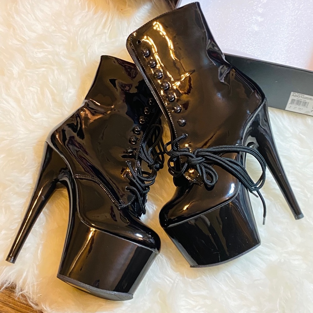 NEW Pleaser Adore Patent Lace Up Mid 7”Boots